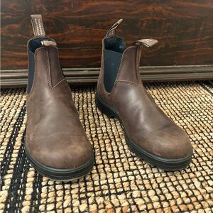 Blundstone 585 antique brown Wmns au6/us9 New